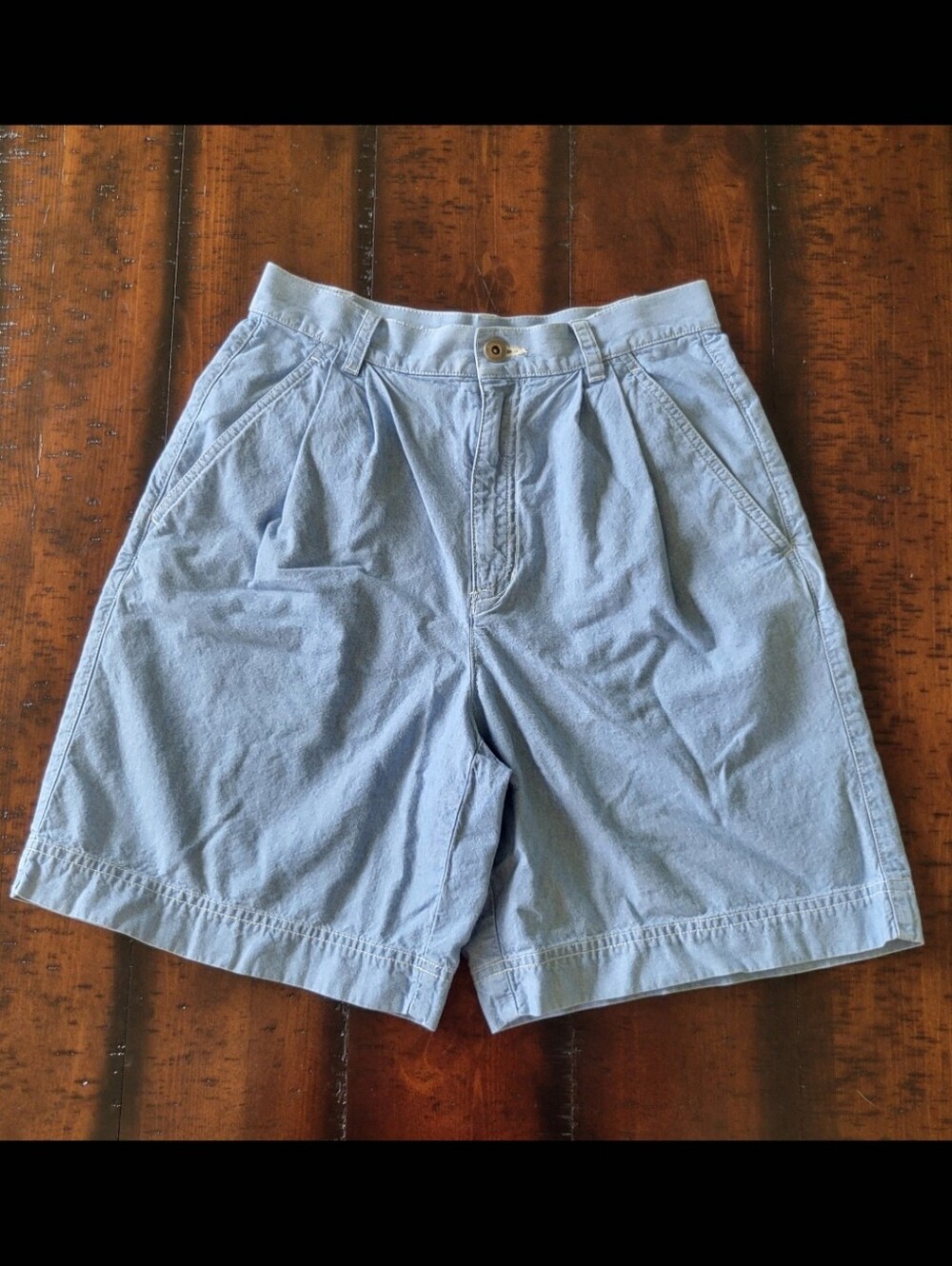 Liz Claiborne | 90s Vintage Light Blue Pleated Jean Shorts